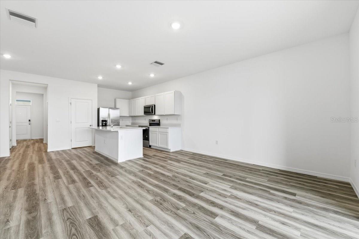 MEADOW RIDGE AT EPPERSON - Residential Lease