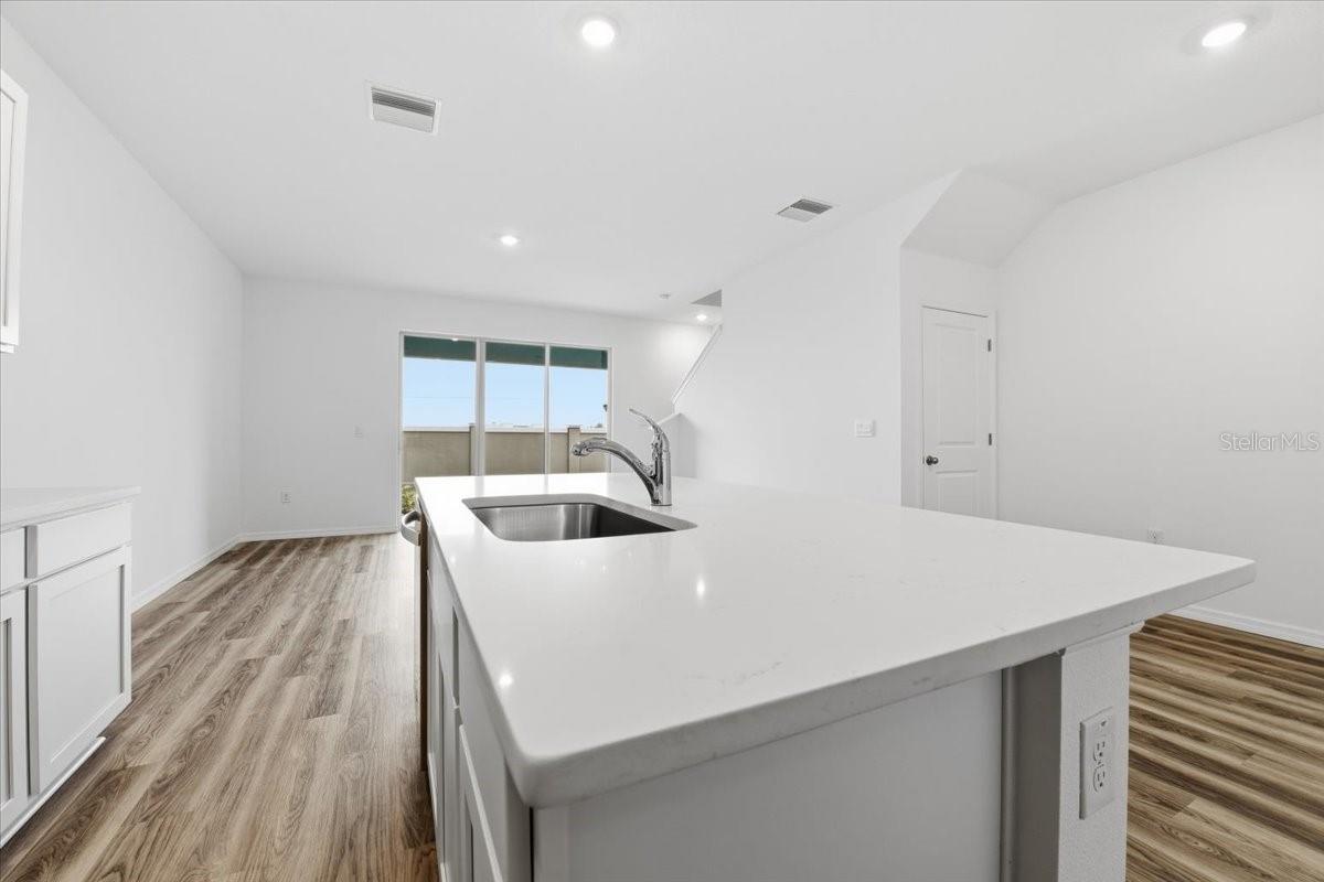 MEADOW RIDGE AT EPPERSON - Residential Lease