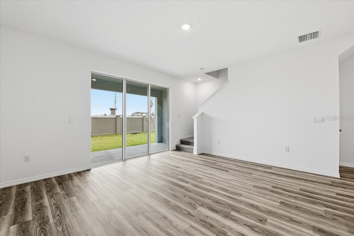 MEADOW RIDGE AT EPPERSON - Residential Lease