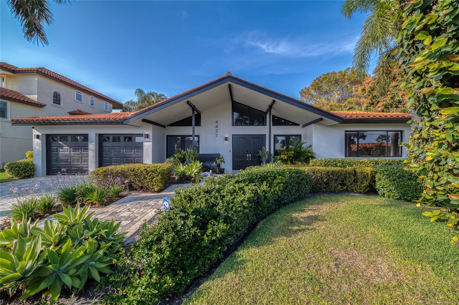 BROADWATER UNIT 2 - Residential