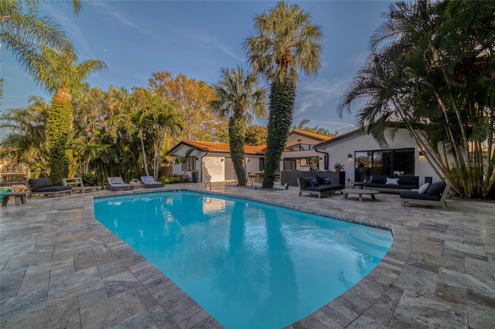 BROADWATER UNIT 2 - Residential