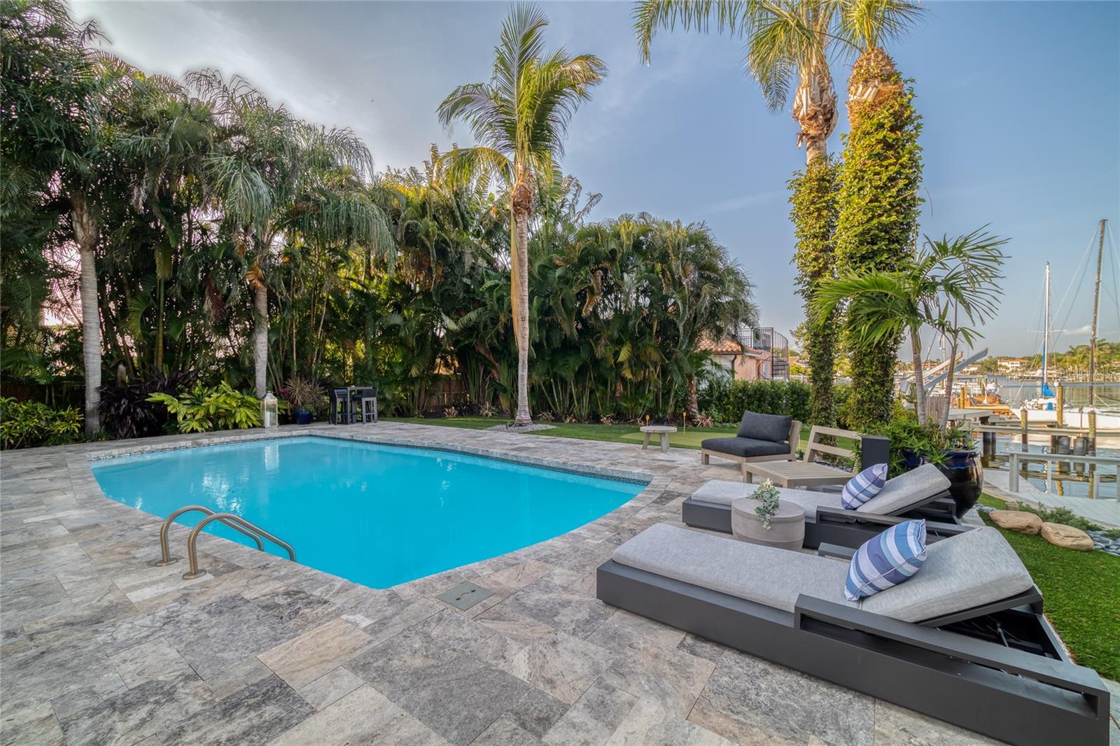 BROADWATER UNIT 2 - Residential