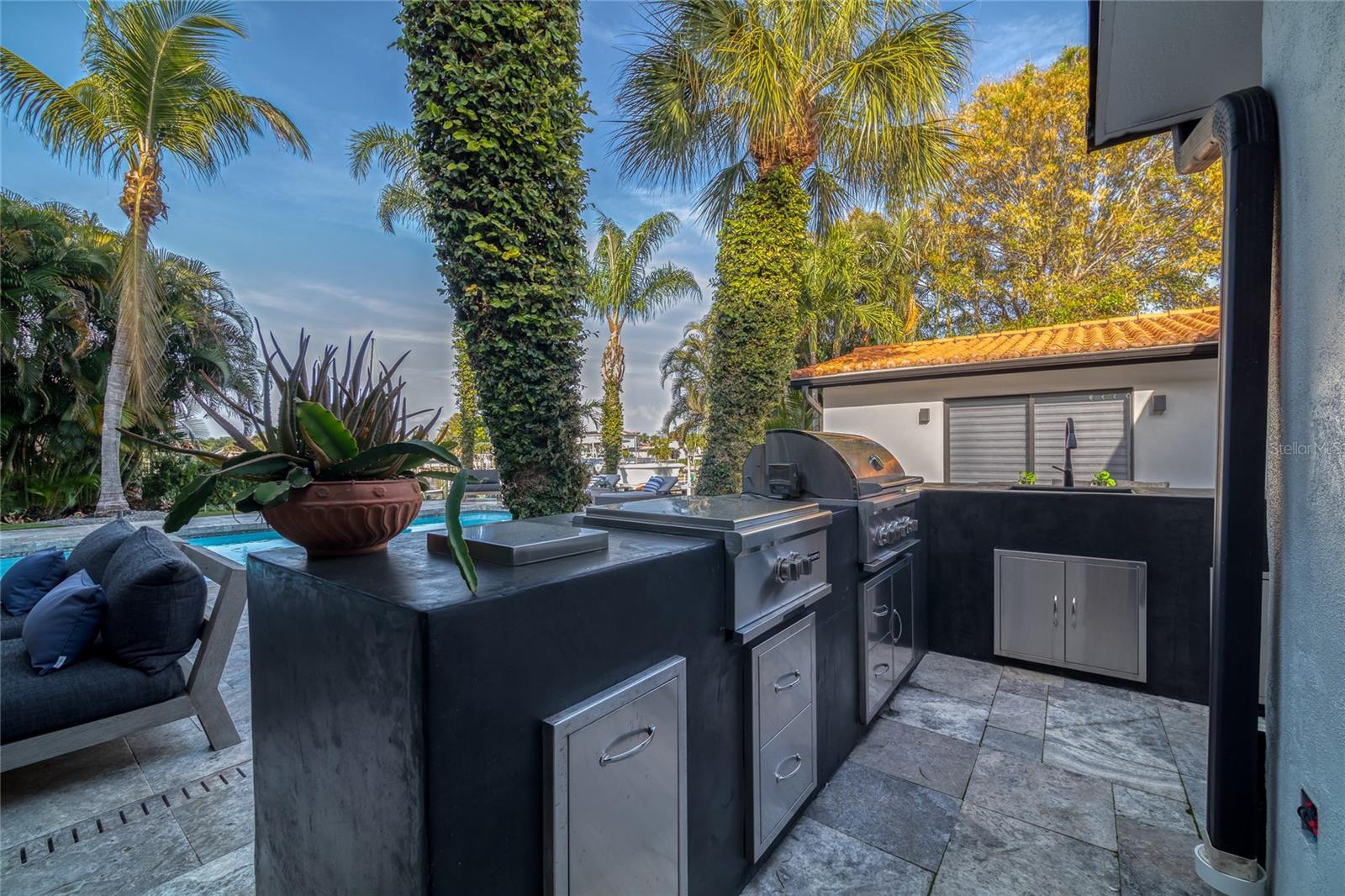 BROADWATER UNIT 2 - Residential