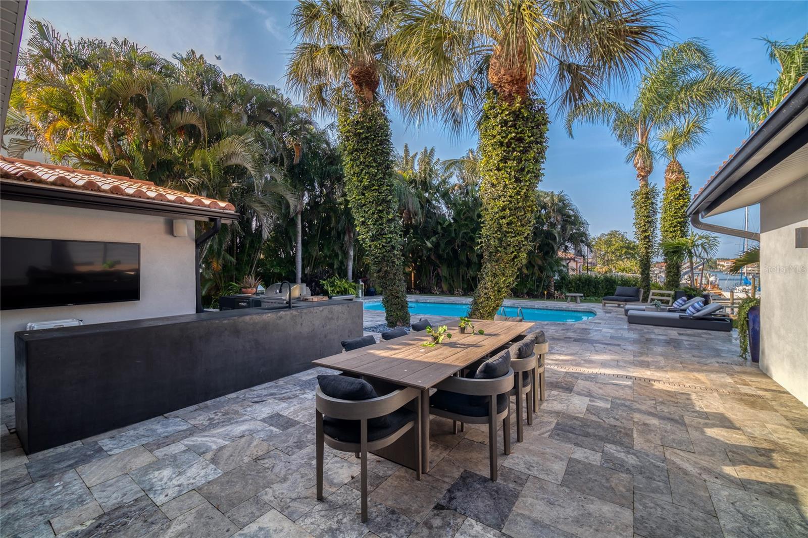 BROADWATER UNIT 2 - Residential