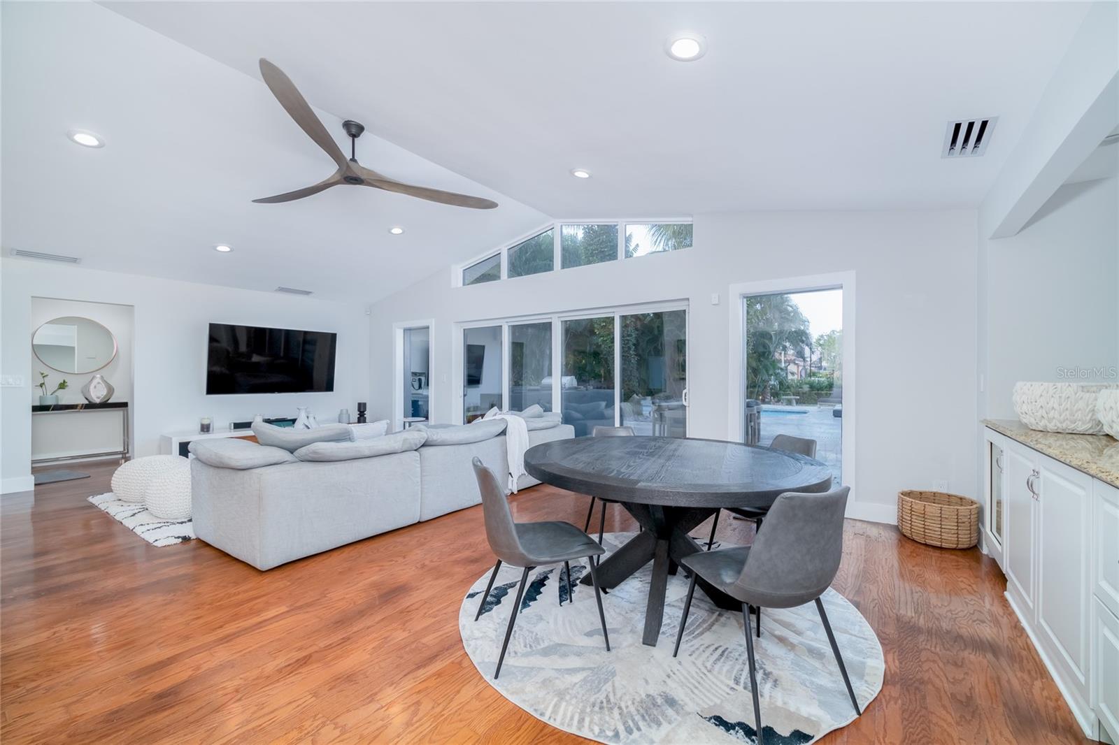 BROADWATER UNIT 2 - Residential