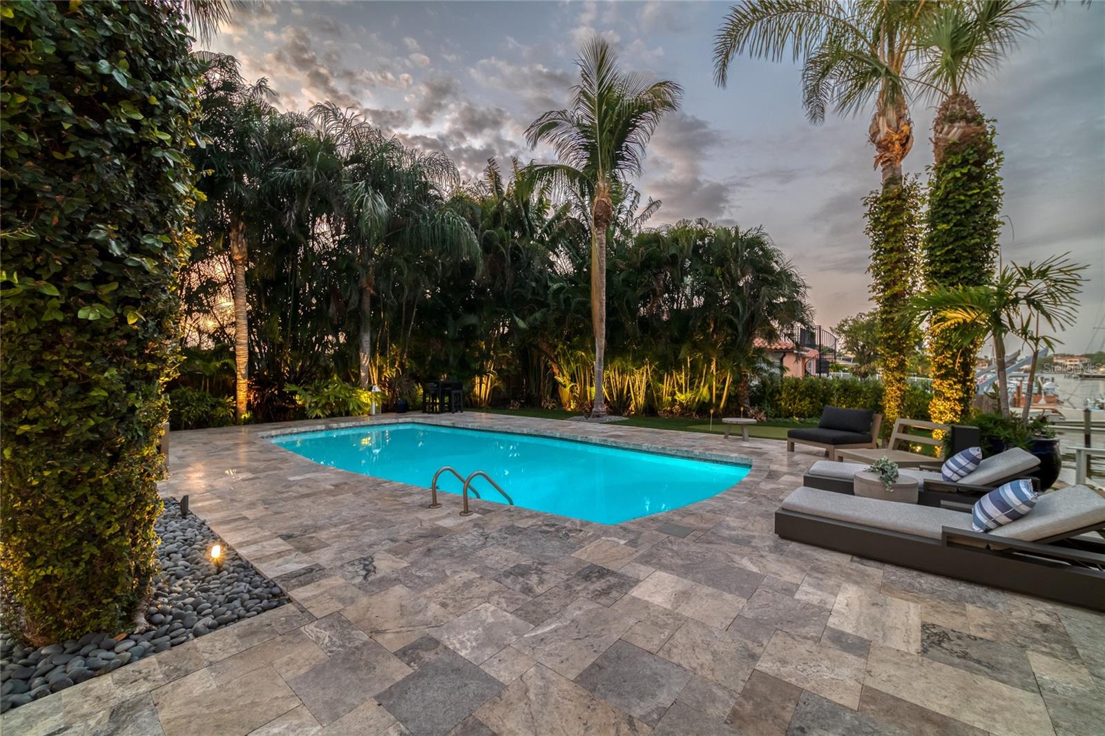 BROADWATER UNIT 2 - Residential