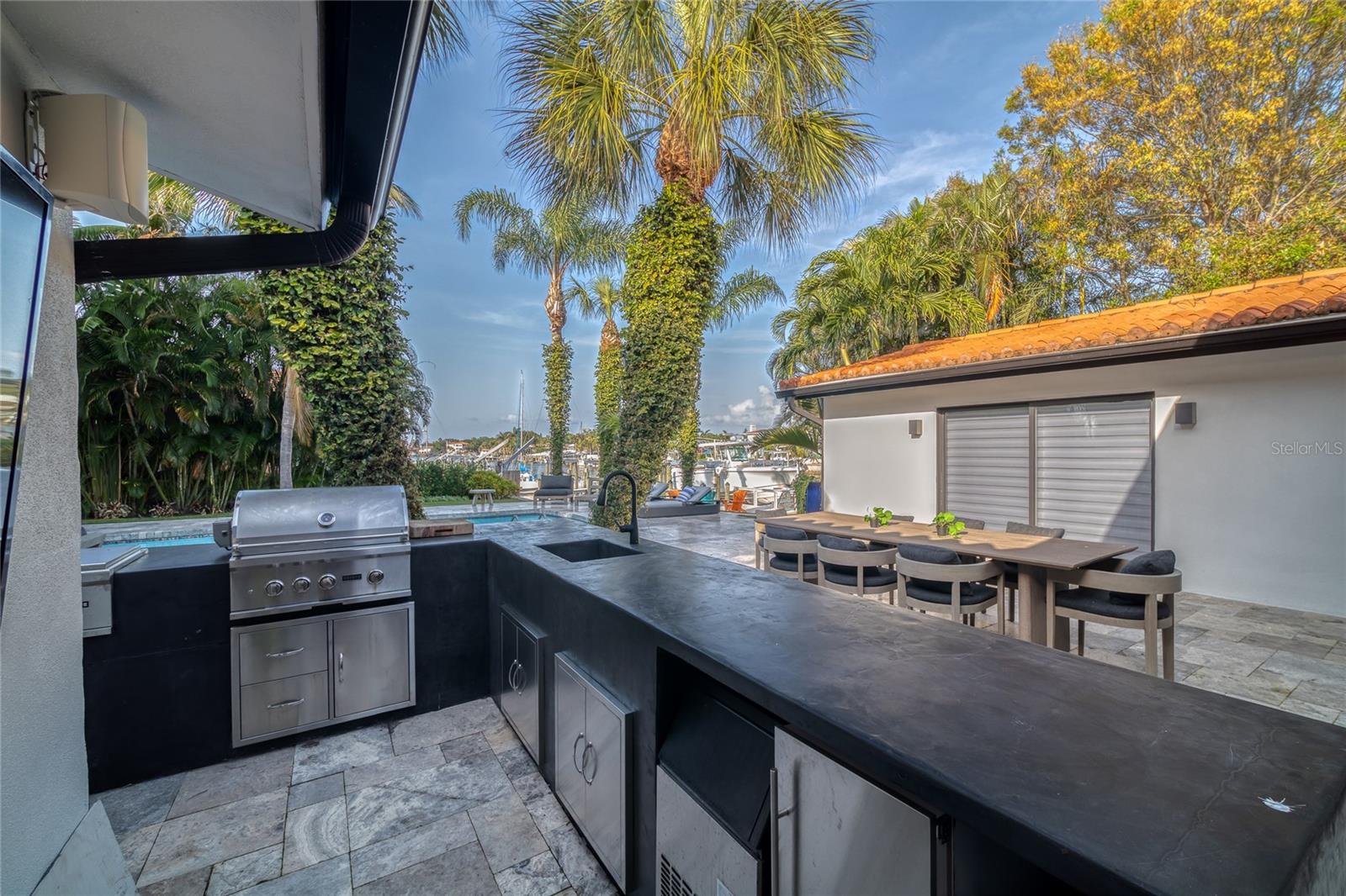 BROADWATER UNIT 2 - Residential