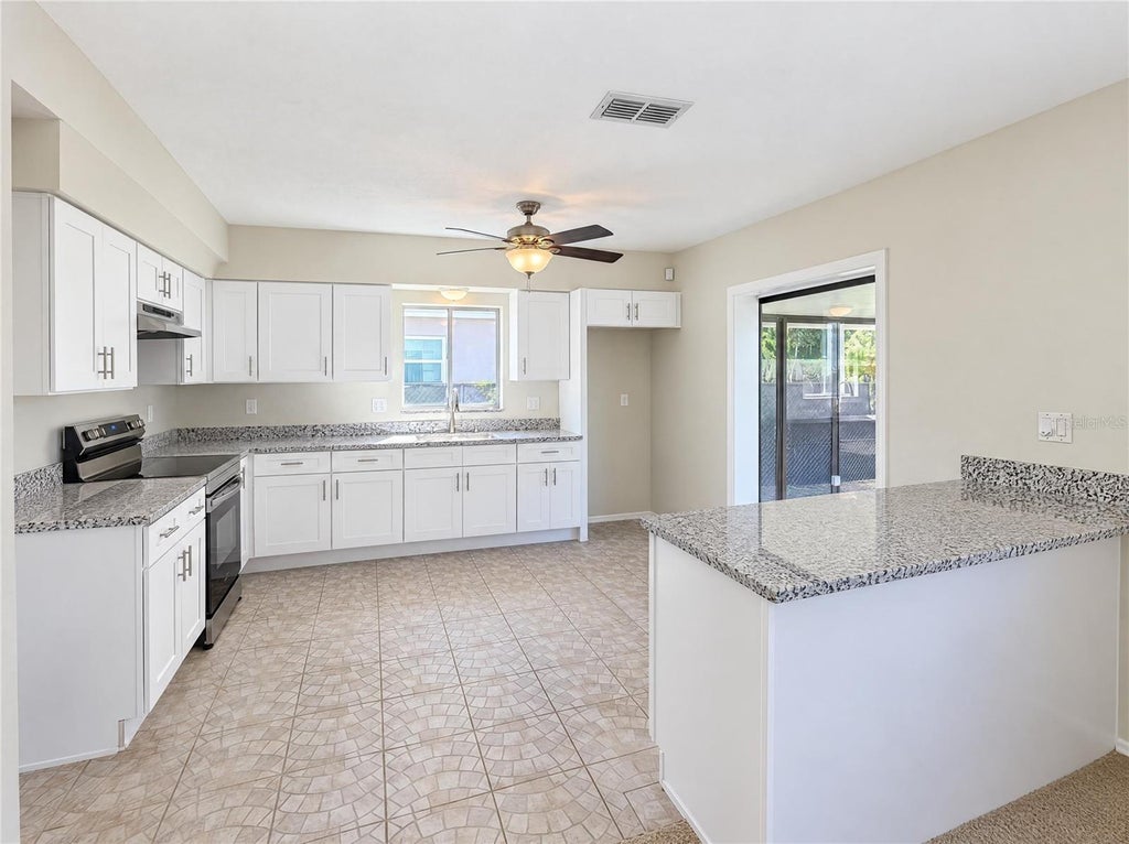 Photo of 13234 Center Avenue, Largo, FL 33773 (MLS # O6454022)