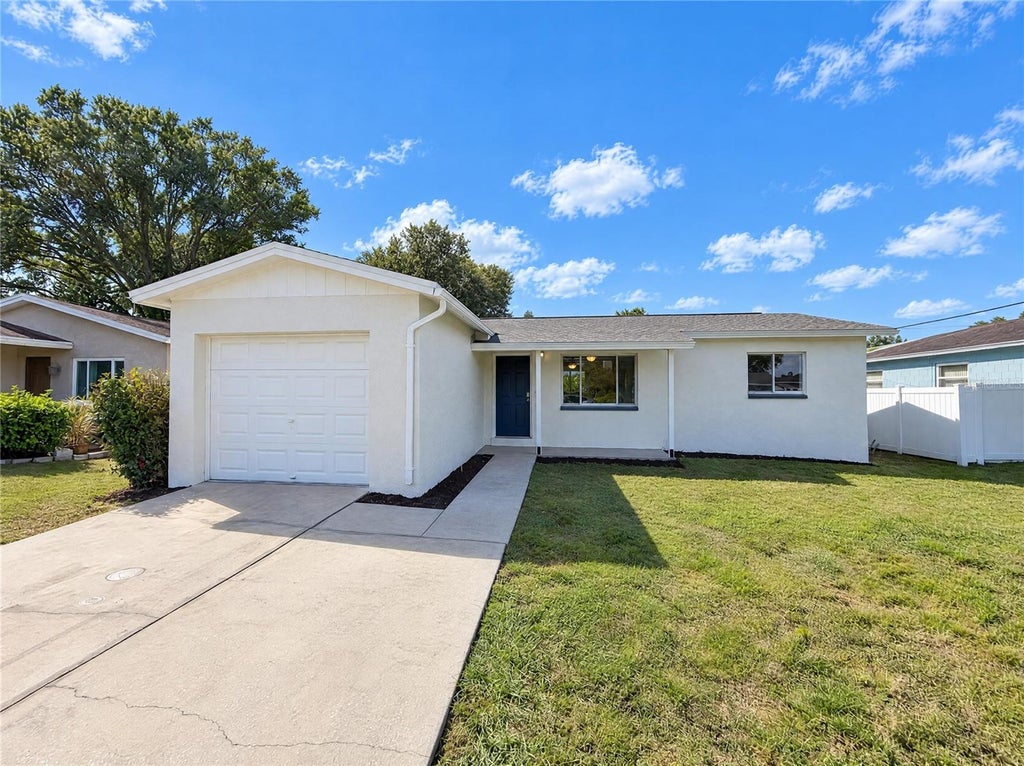 Photo of 13234 Center Avenue, Largo, FL 33773 (MLS # O6454022)