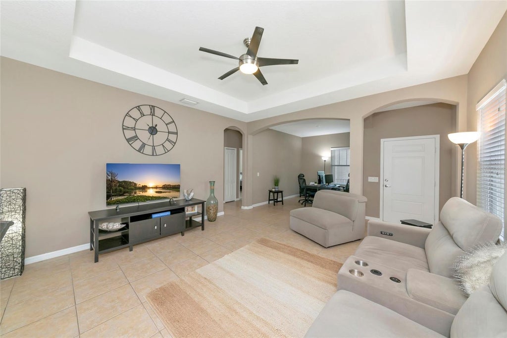Photo of 4930 Newport News Circle, Bradenton, FL 34211 (MLS # A4696710)