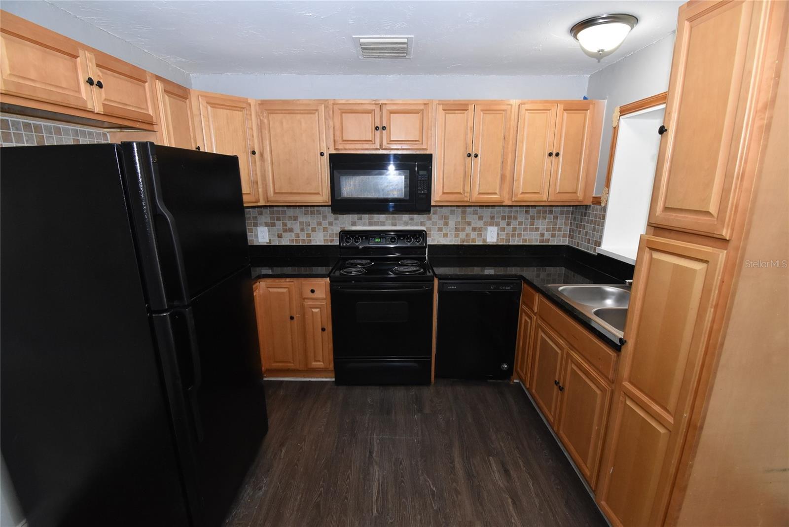 VENICE ESTATES SUB - Residential