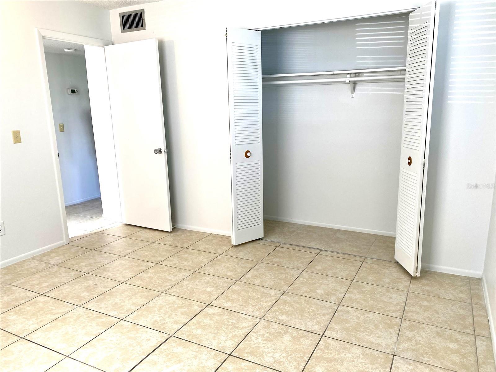 TAVARES LAKEVIEW CONDO - Residential