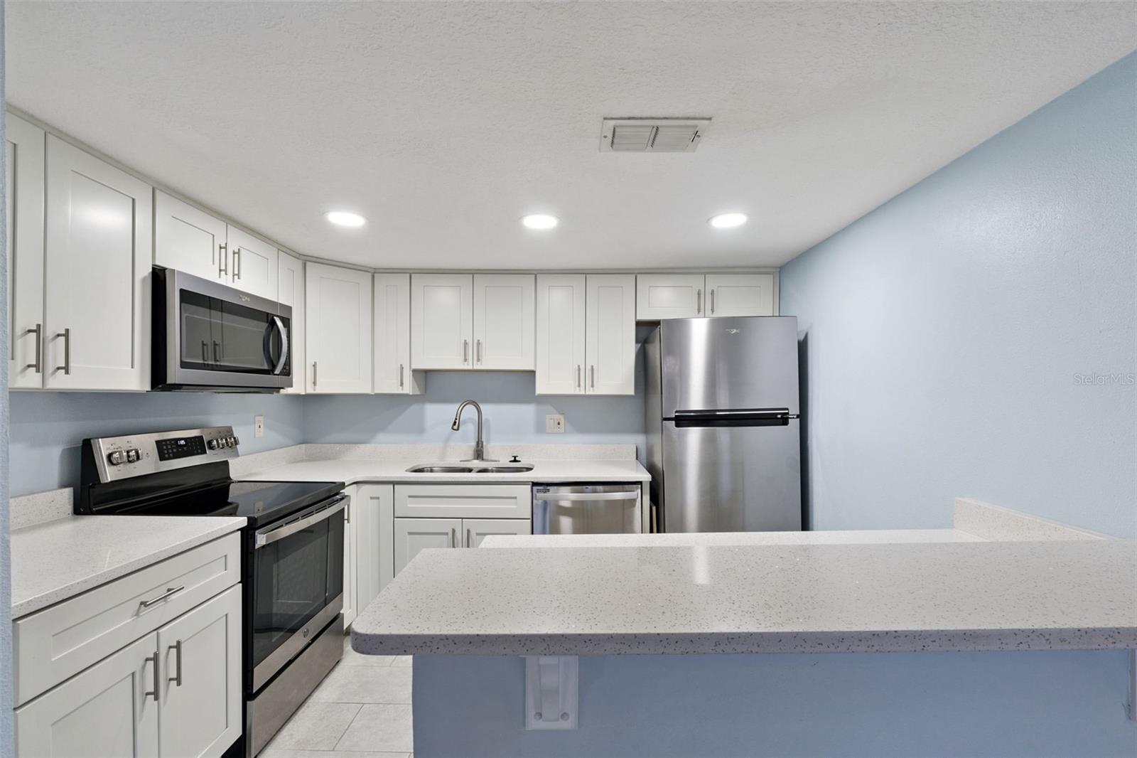 429 SHEOAH BOULEVARD 12