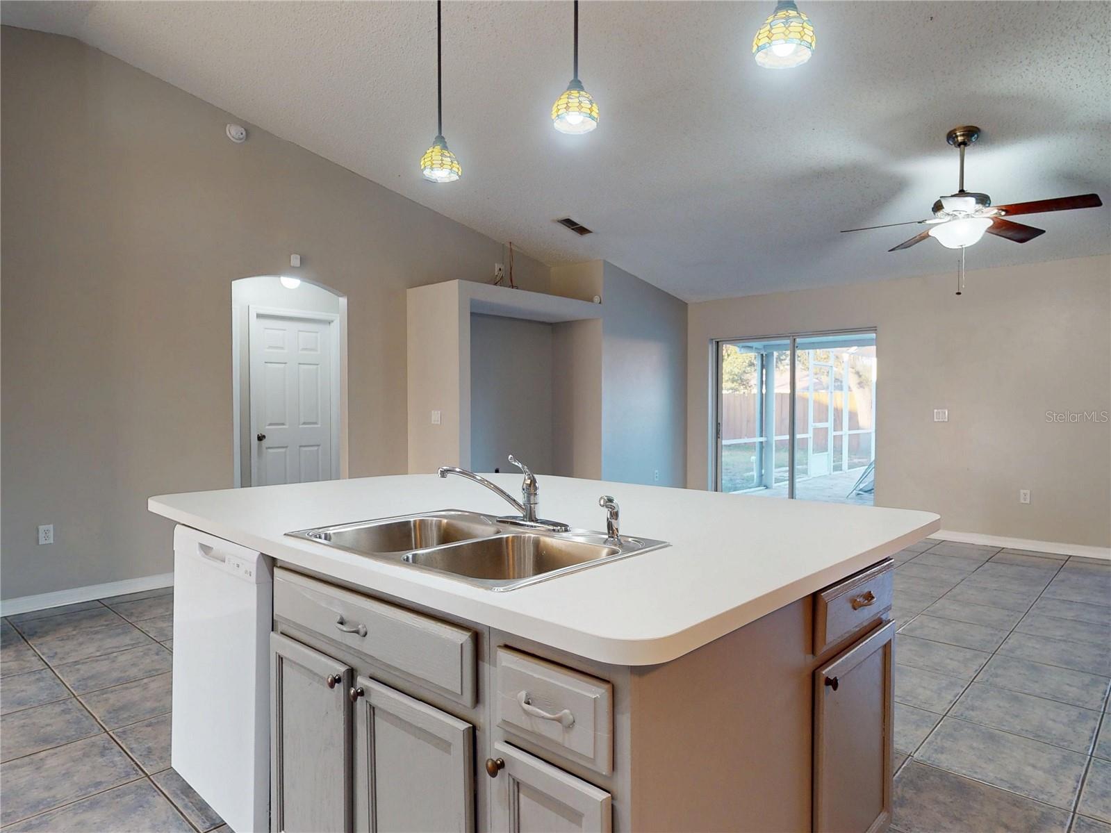 DELTONA LAKES UNIT 07 - Residential