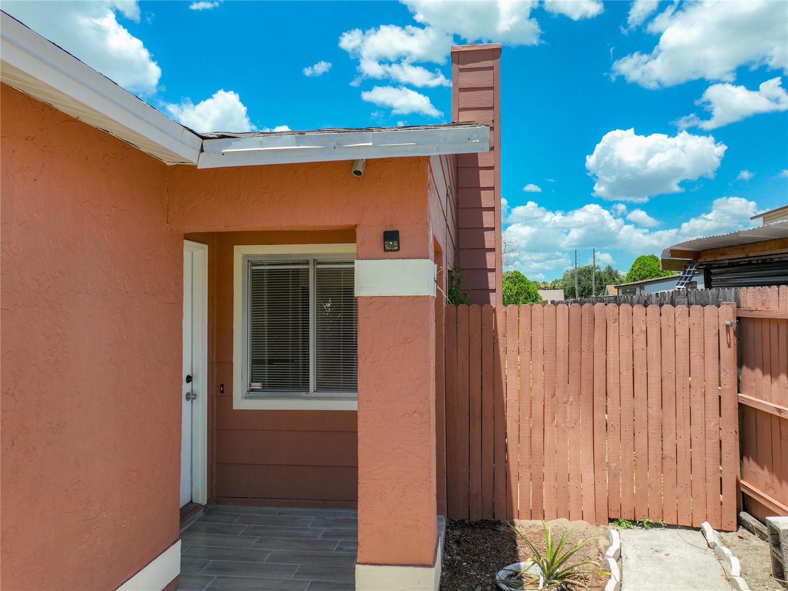 7122 HARBOR HEIGHTS CIRCLE