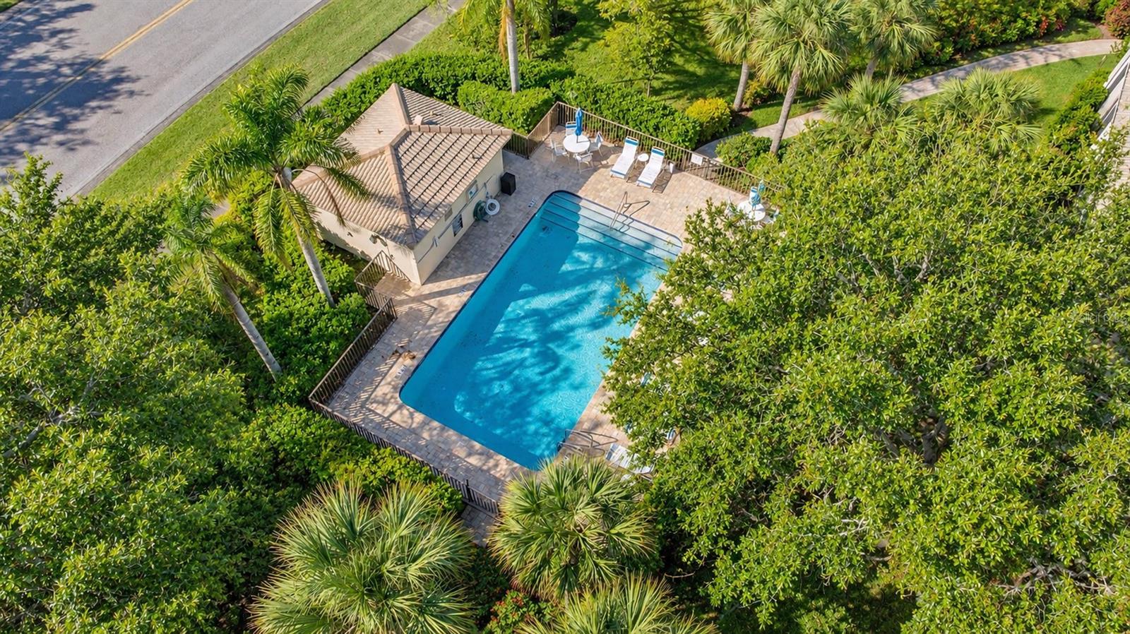 3477 HADFIELD GREENE 2, SARASOTA, FL, 34235 4 3477 HADFIELD GREENE 2