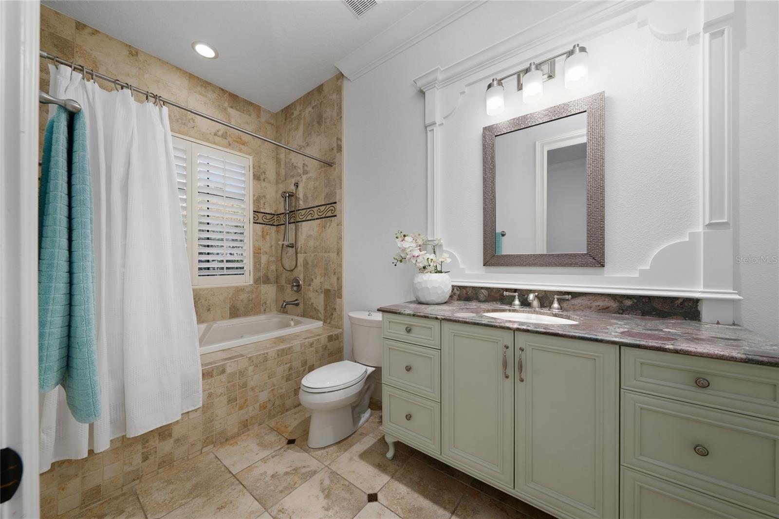 KEENES POINTE 46/104 - Residential