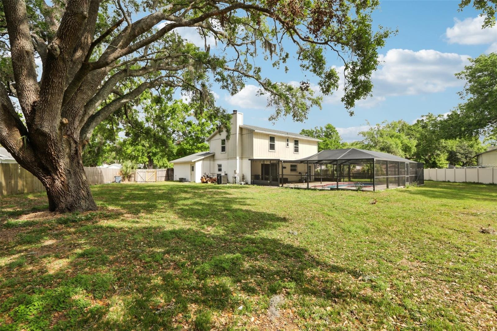 3802 CLOVERHILL COURT