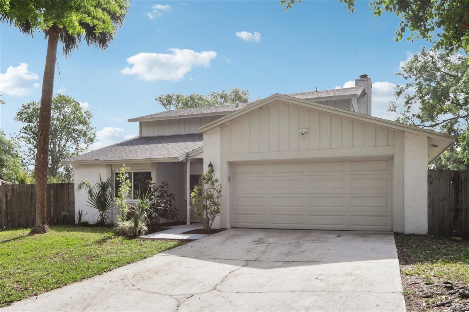 3802 CLOVERHILL COURT