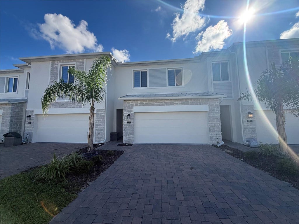 Photo of 117 Bogey Drive, Davenport, FL 33896 (MLS # O6447748)