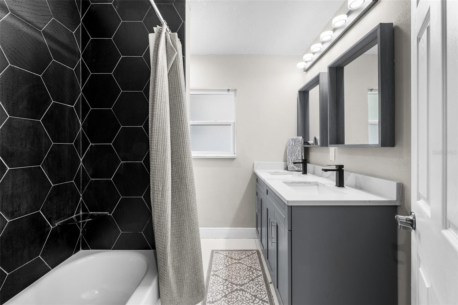 GANDY BLVD PARK - Residential