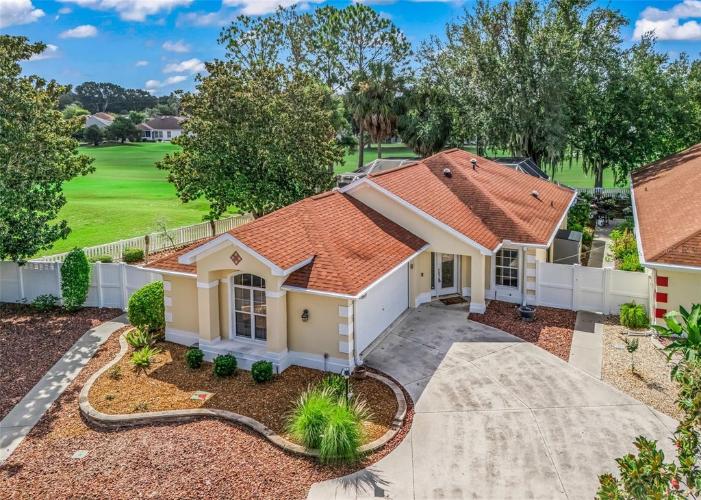 Photo of 1802 Puerto Bello Drive, The Villages, FL 32159 (MLS # G5117344)