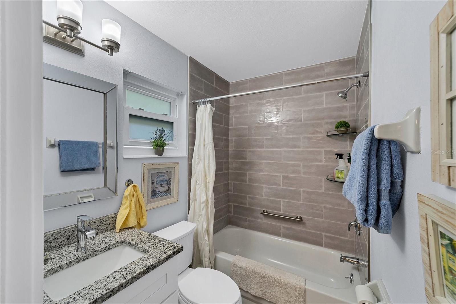 STRATHMORE VILLA SEC 09 - Residential