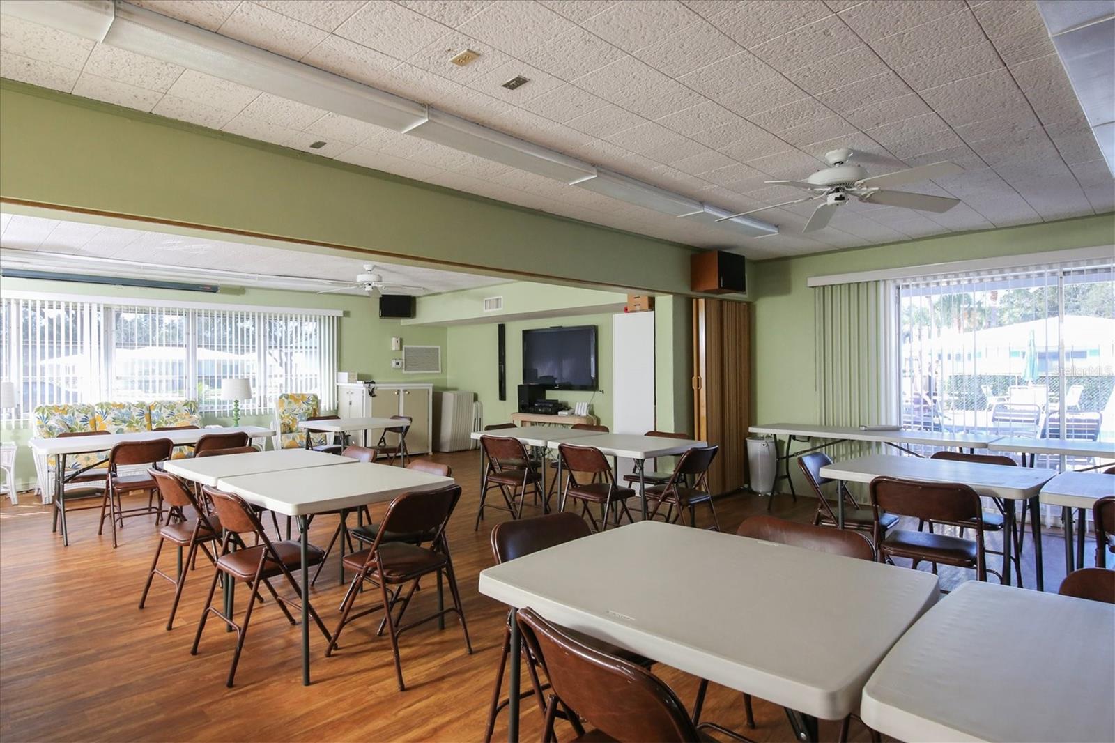 STRATHMORE VILLA SEC 09 - Residential