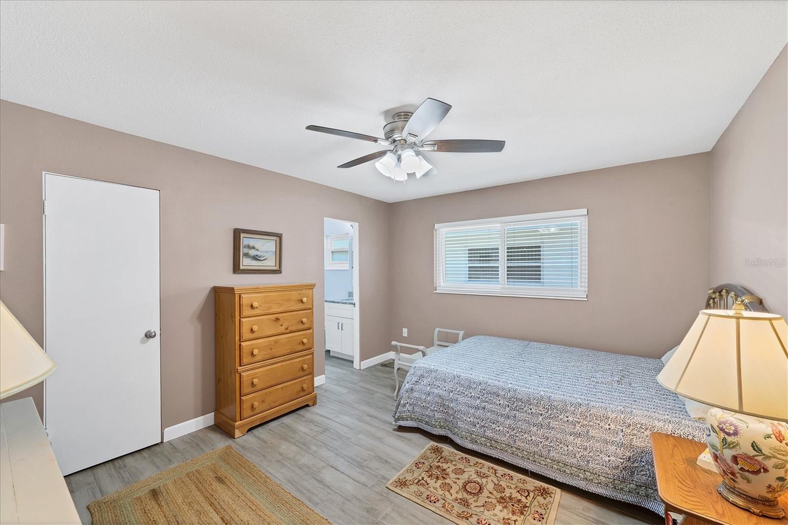 STRATHMORE VILLA SEC 09 - Residential