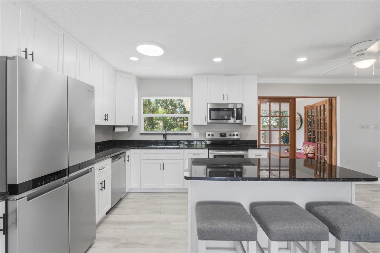 ROLLING ACRES ESTATES UNIT 02 - Residential