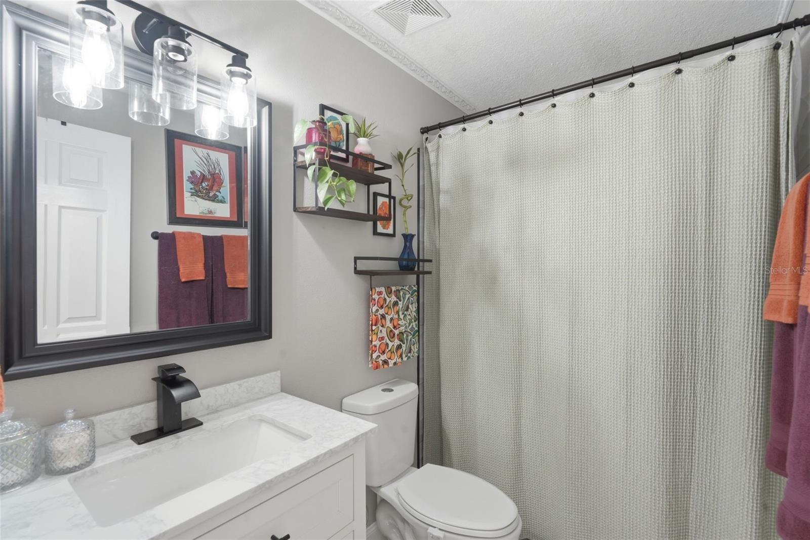 ROLLING ACRES ESTATES UNIT 02 - Residential