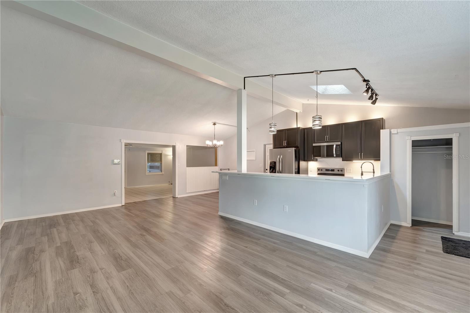 BAYSHORE GARDENS SEC 5 - Residential