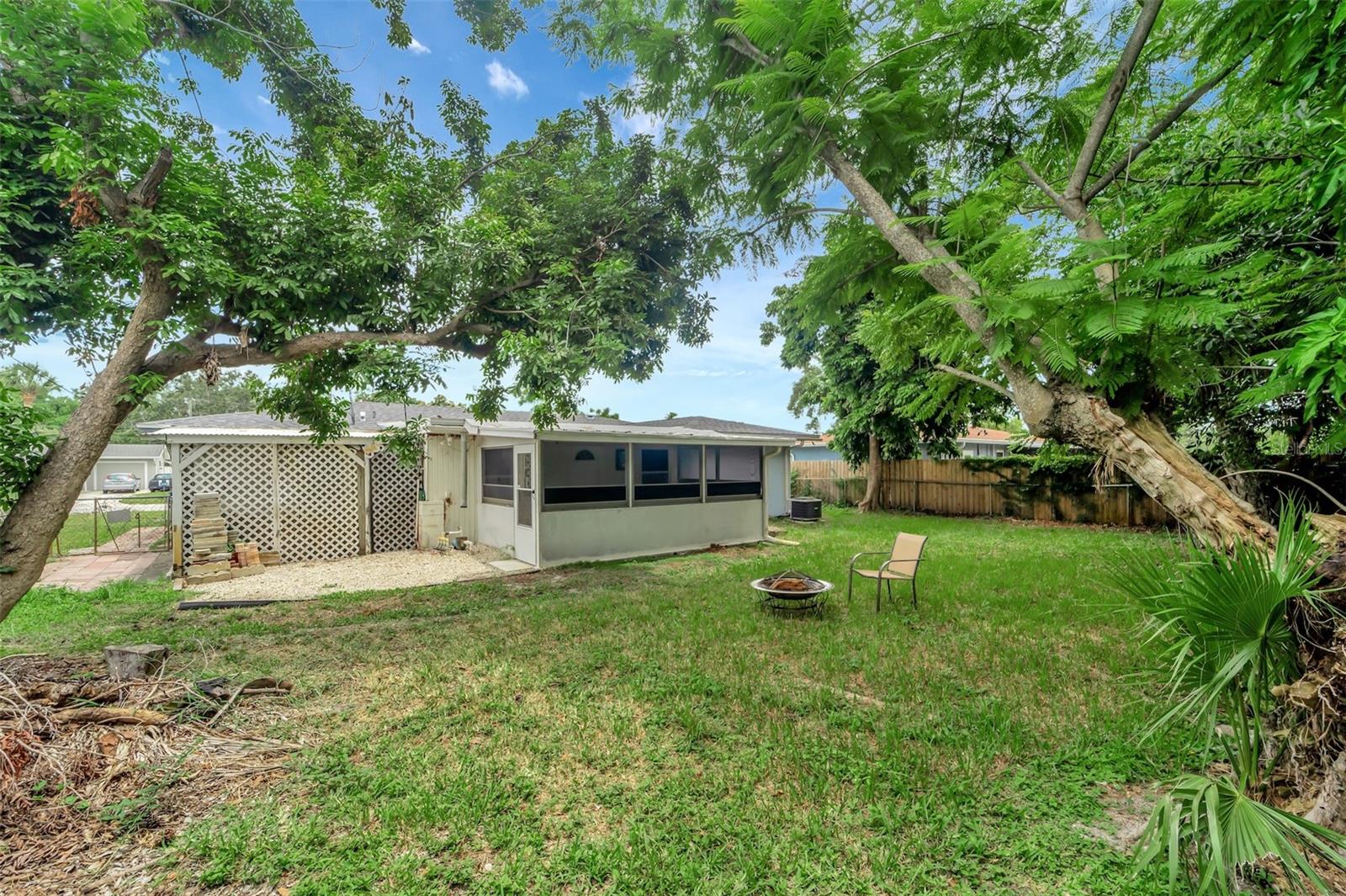 BAYSHORE GARDENS SEC 5 - Residential