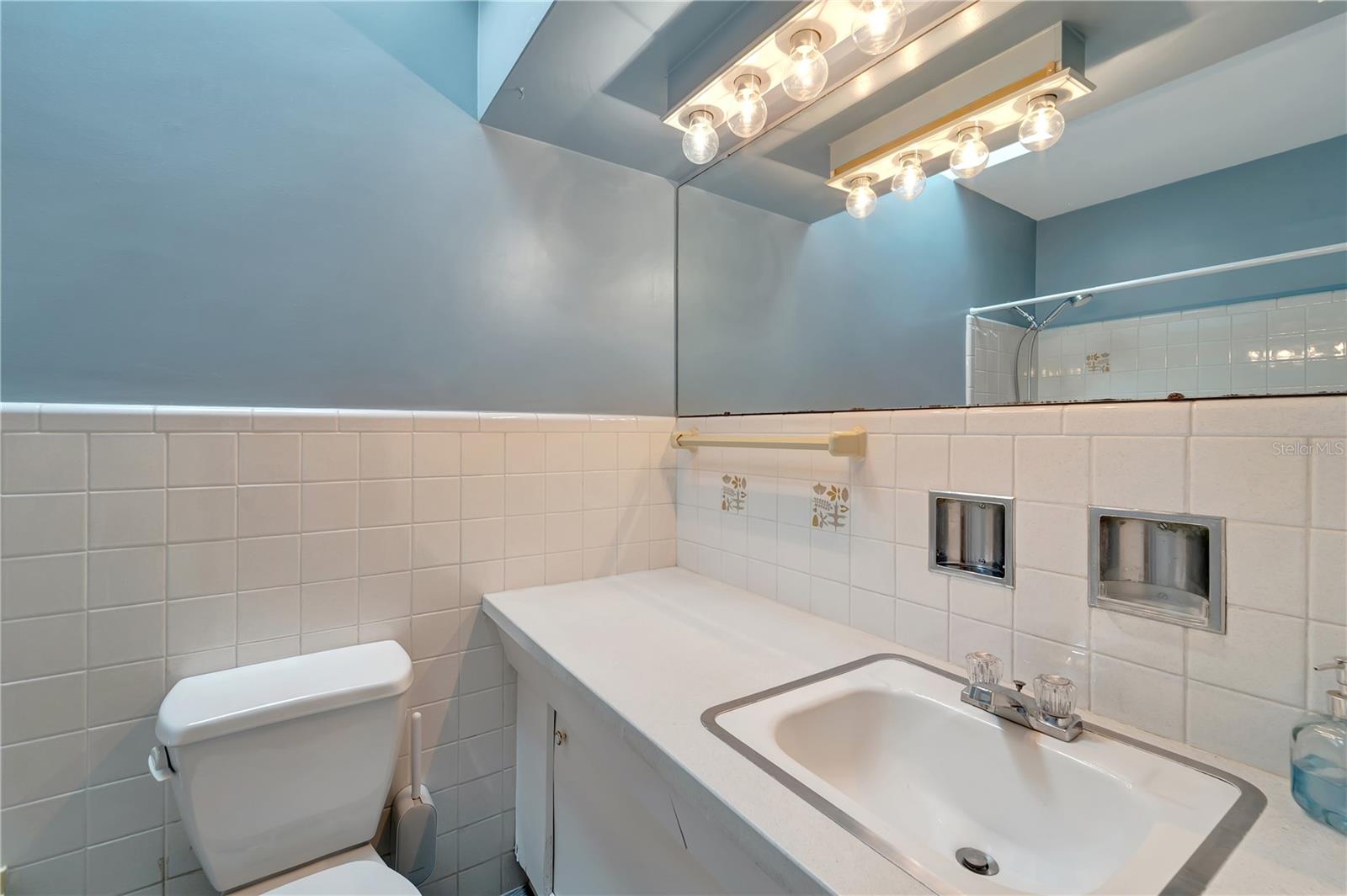 BAYSHORE GARDENS SEC 5 - Residential