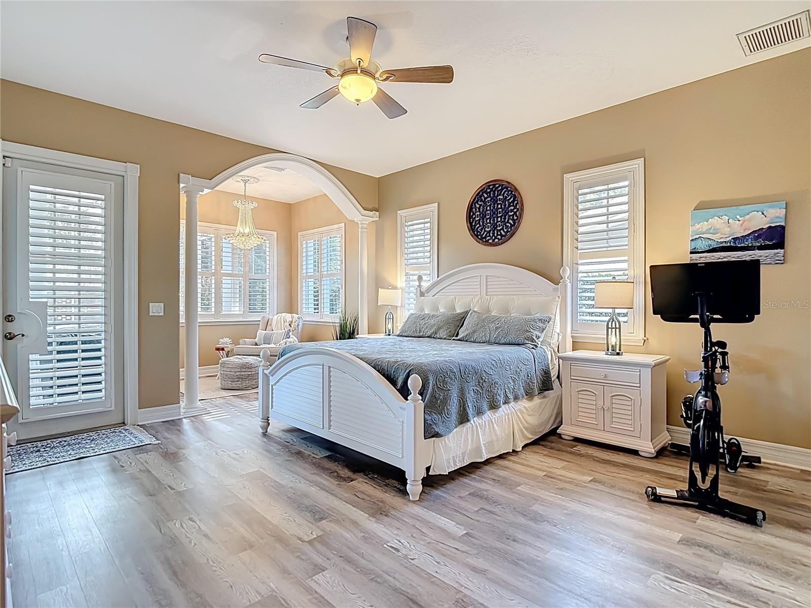 VALRICO FOREST - Residential