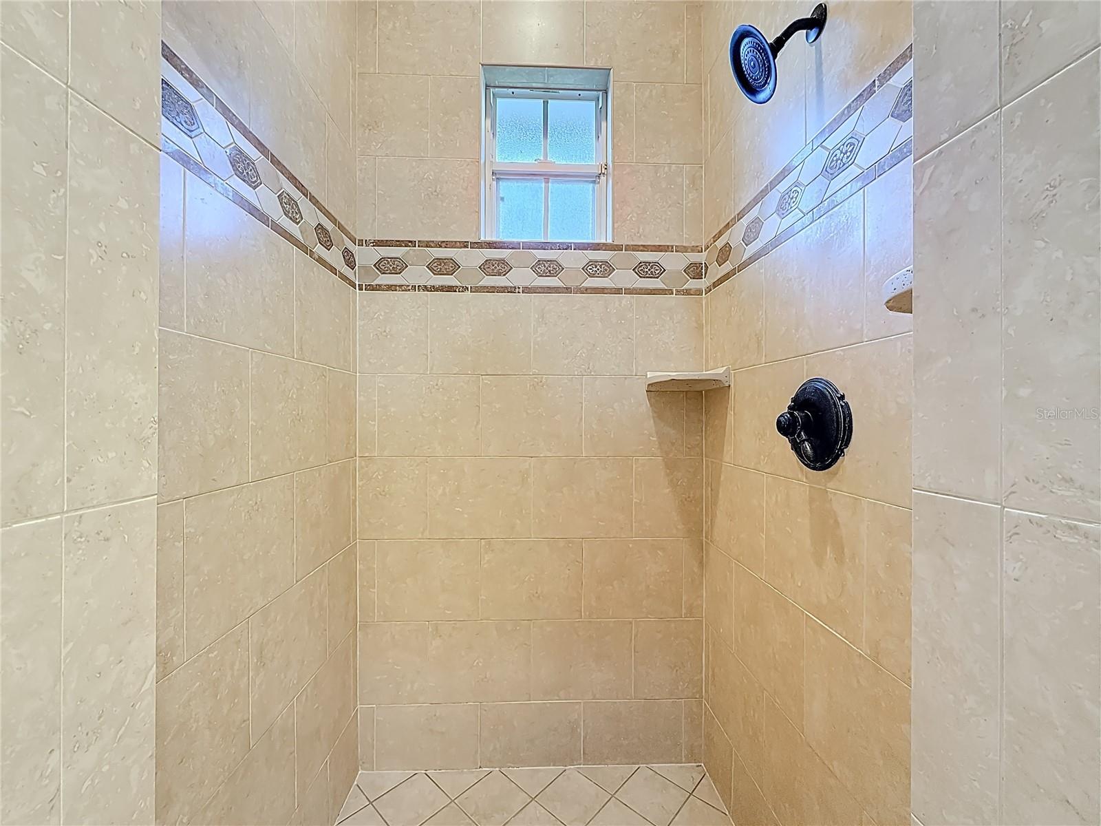 VALRICO FOREST - Residential