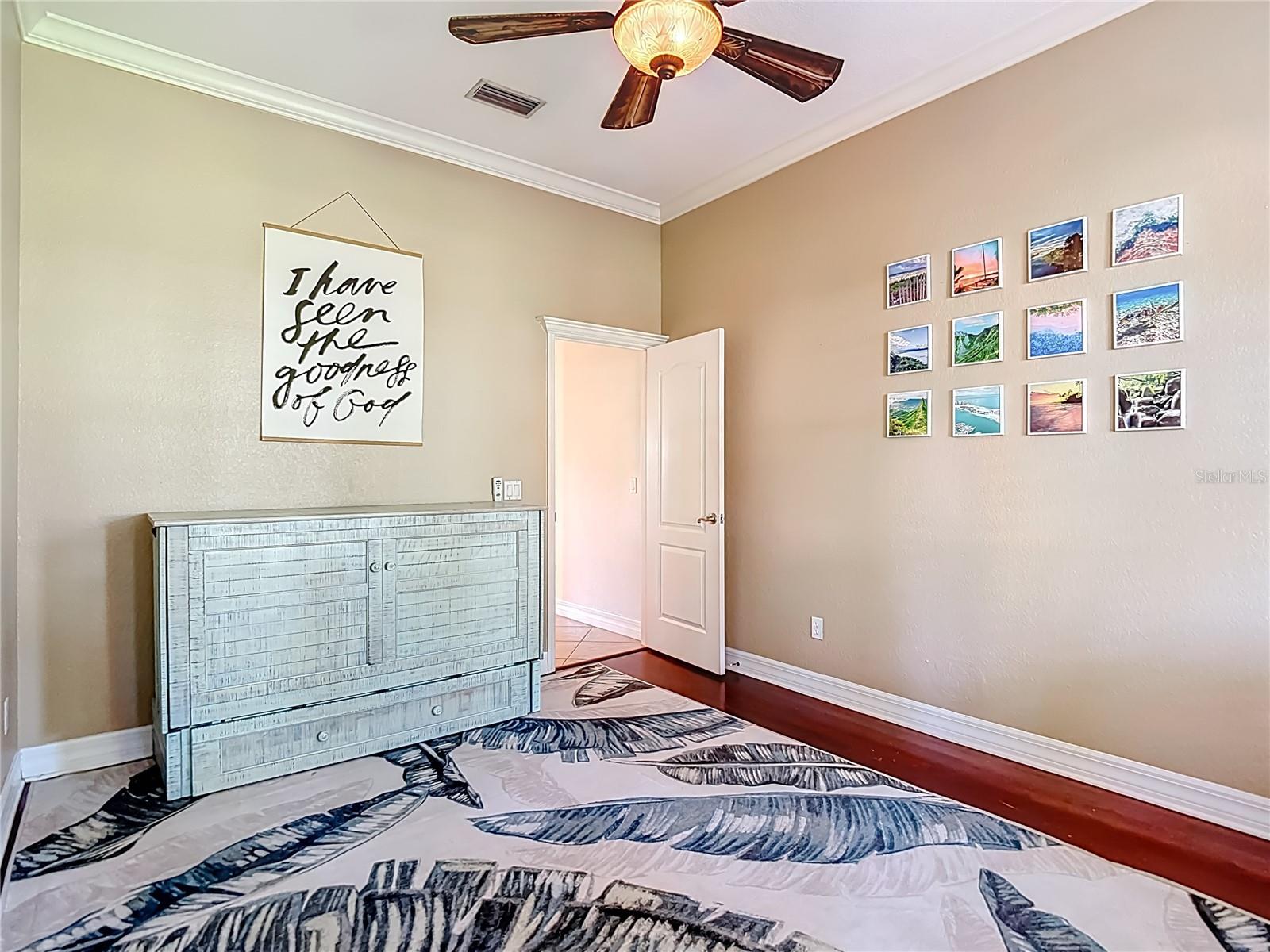 VALRICO FOREST - Residential