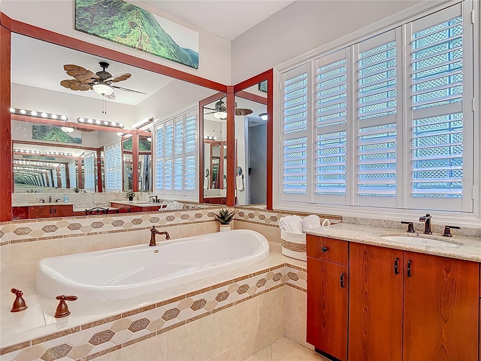 VALRICO FOREST - Residential