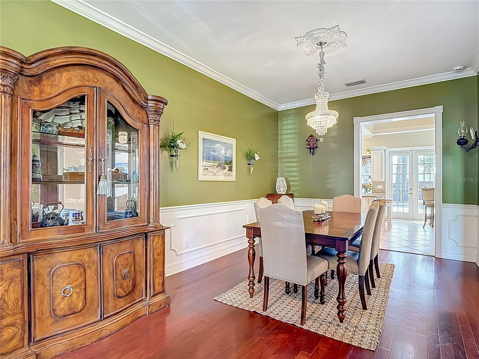 VALRICO FOREST - Residential