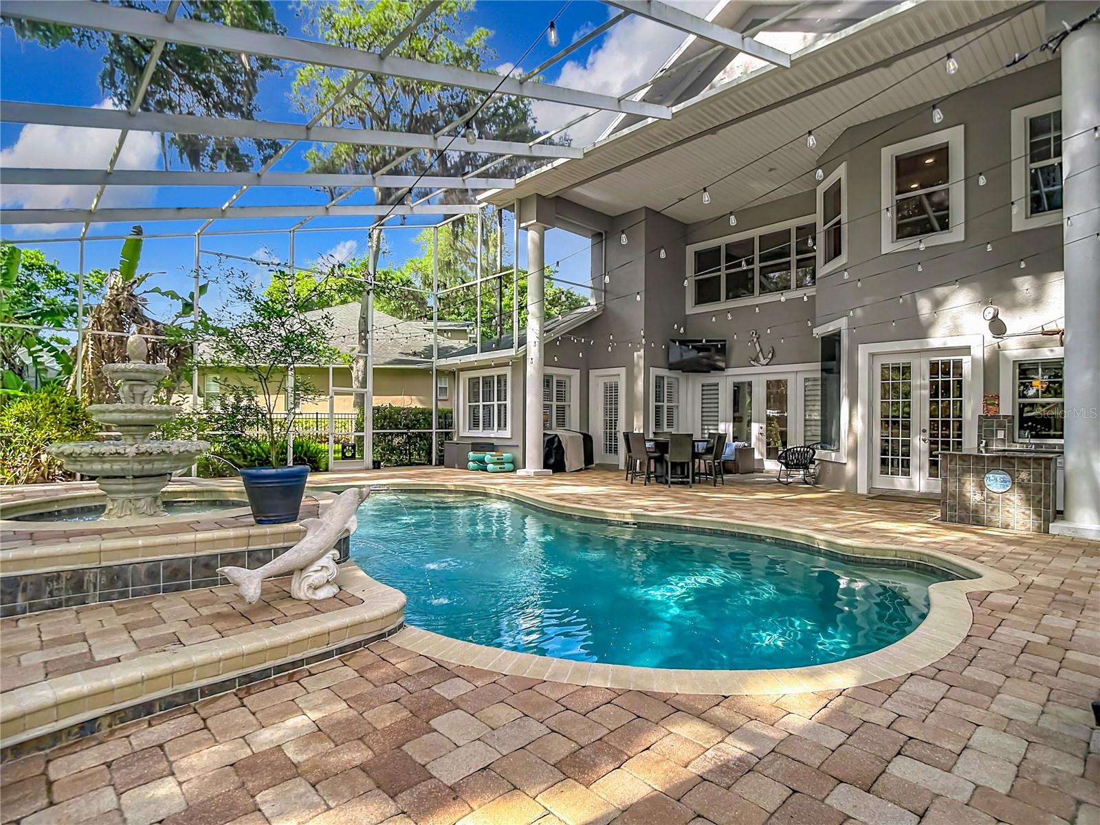 VALRICO FOREST - Residential