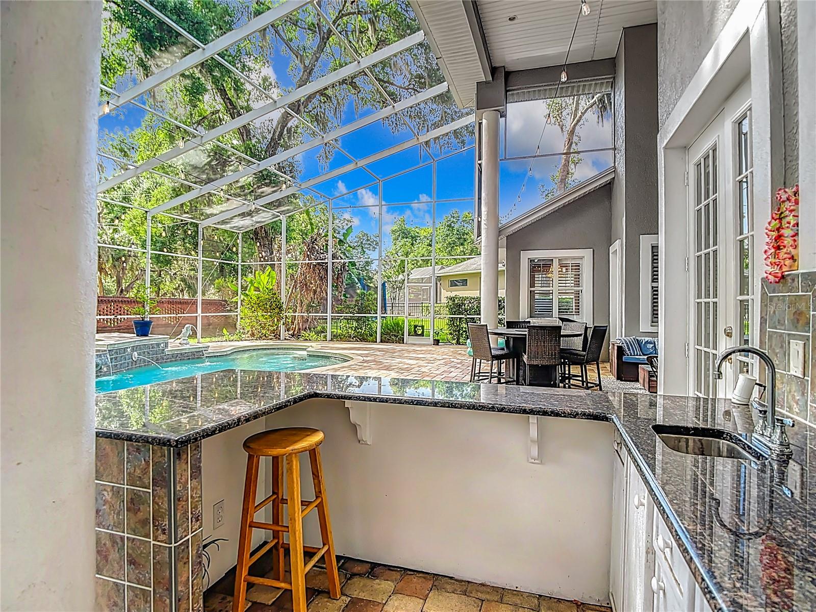 VALRICO FOREST - Residential