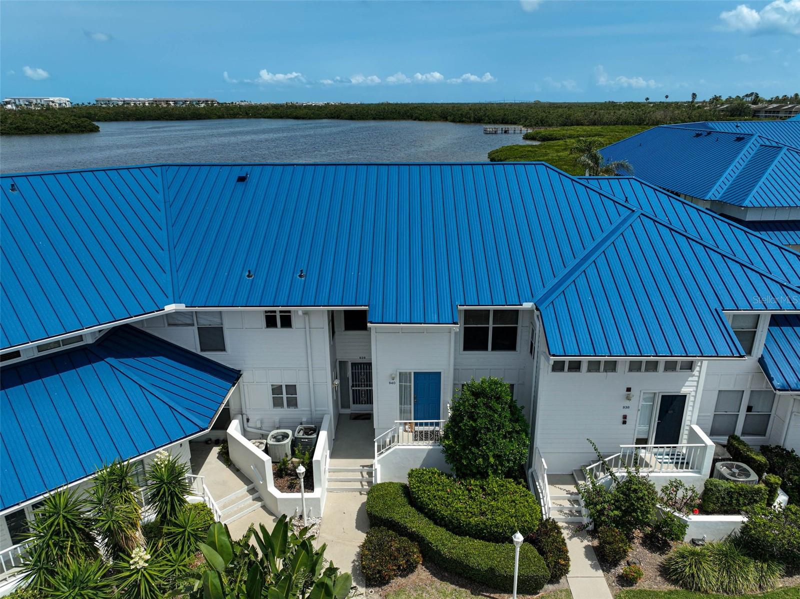939 SANDPIPER CIRCLE