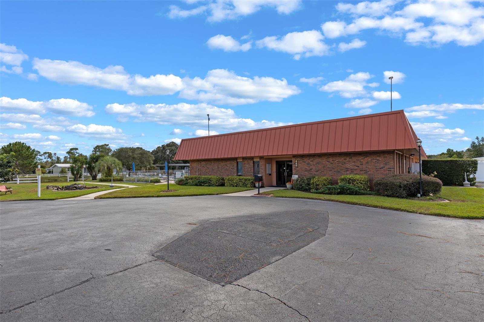 TAVARES FOX RUN MOBILE HOME - Residential