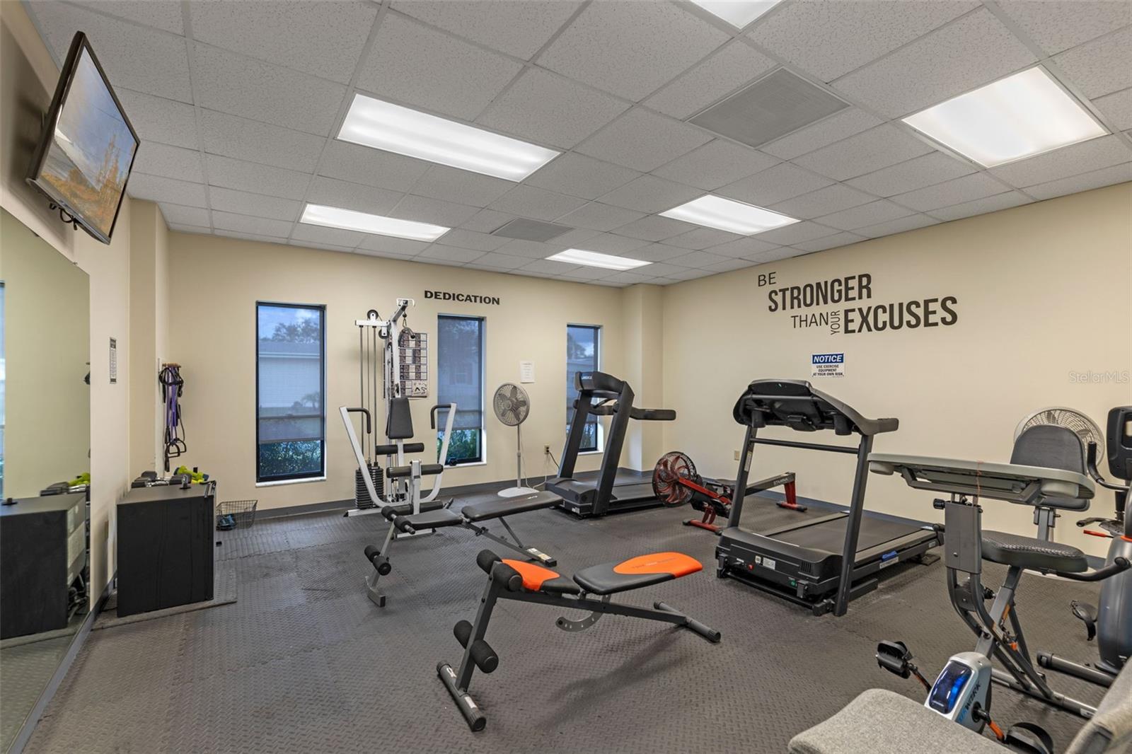 TAVARES FOX RUN MOBILE HOME - Residential