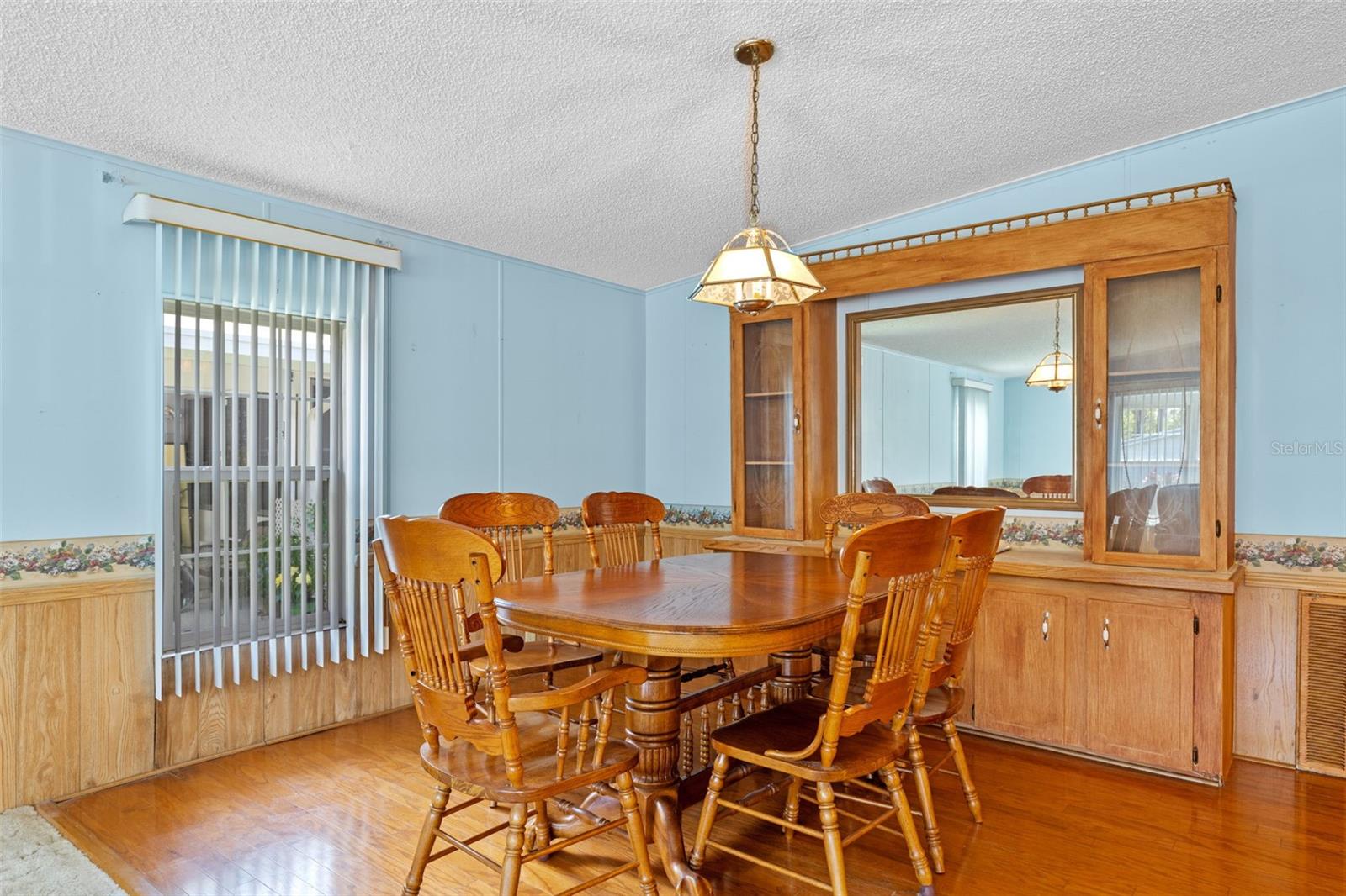 TAVARES FOX RUN MOBILE HOME - Residential