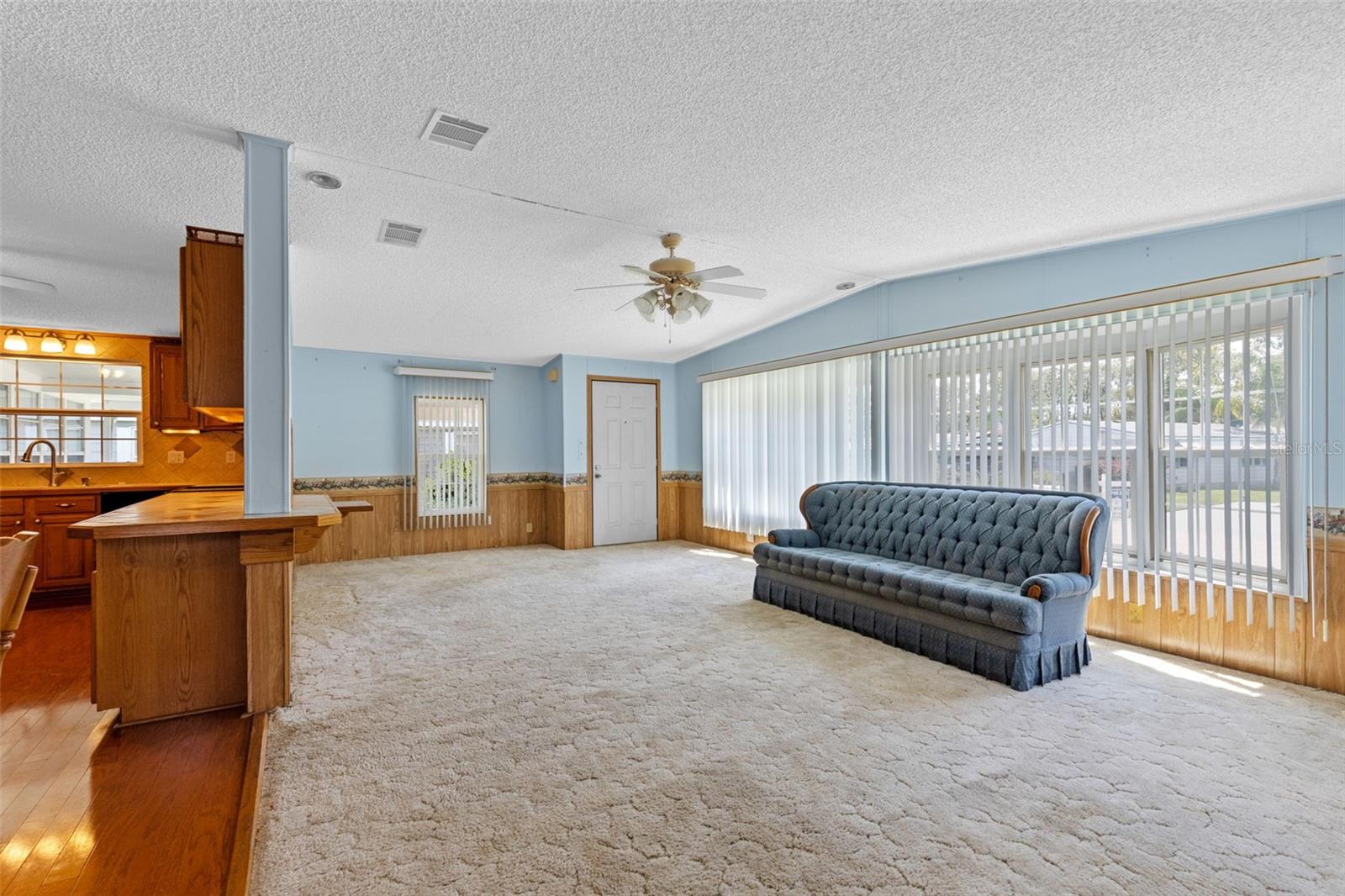 TAVARES FOX RUN MOBILE HOME - Residential