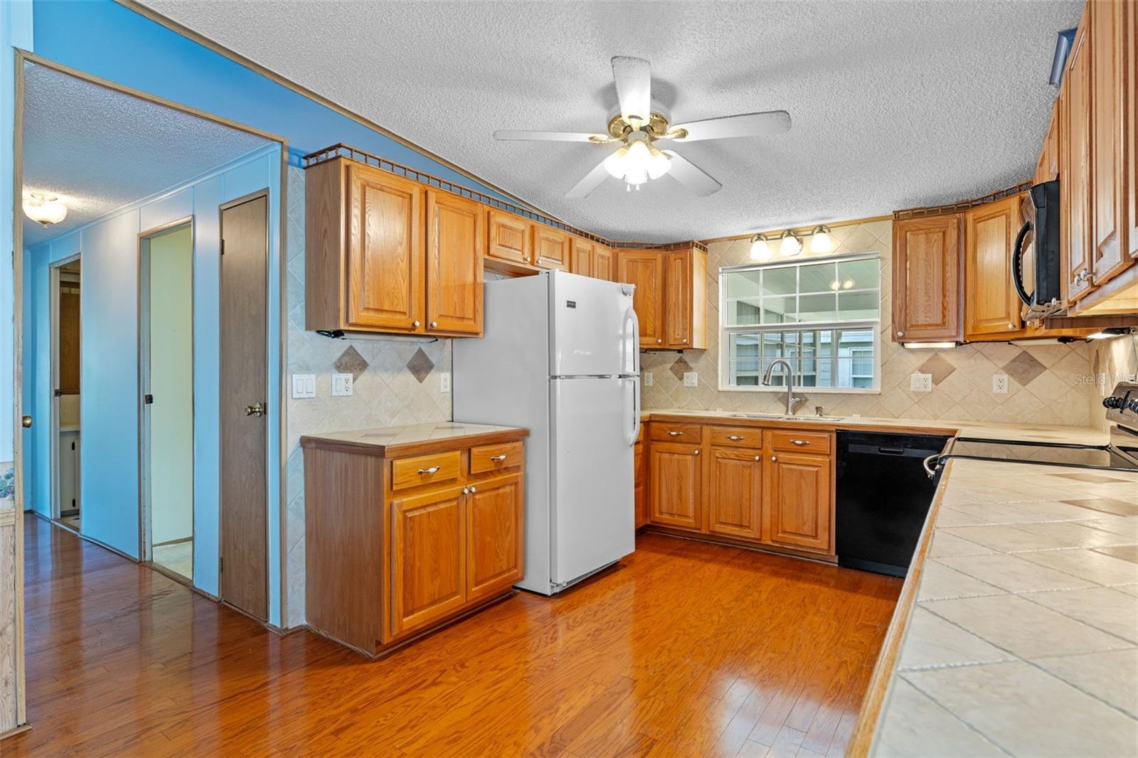 TAVARES FOX RUN MOBILE HOME - Residential