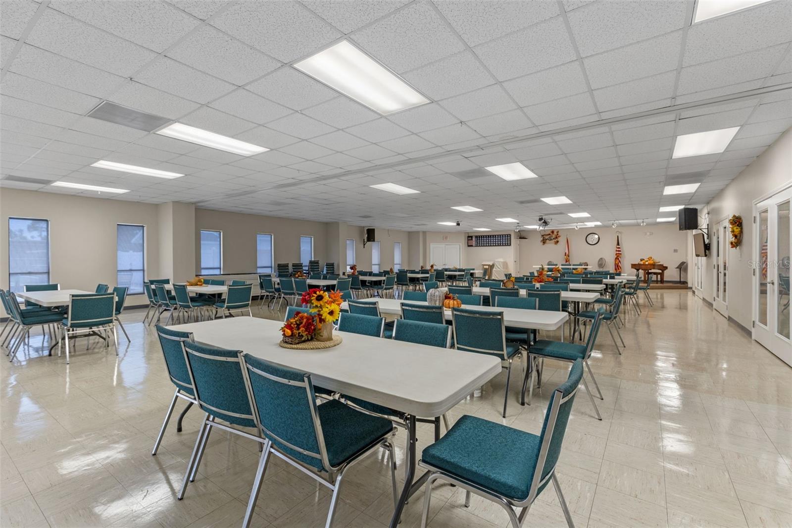 TAVARES FOX RUN MOBILE HOME - Residential