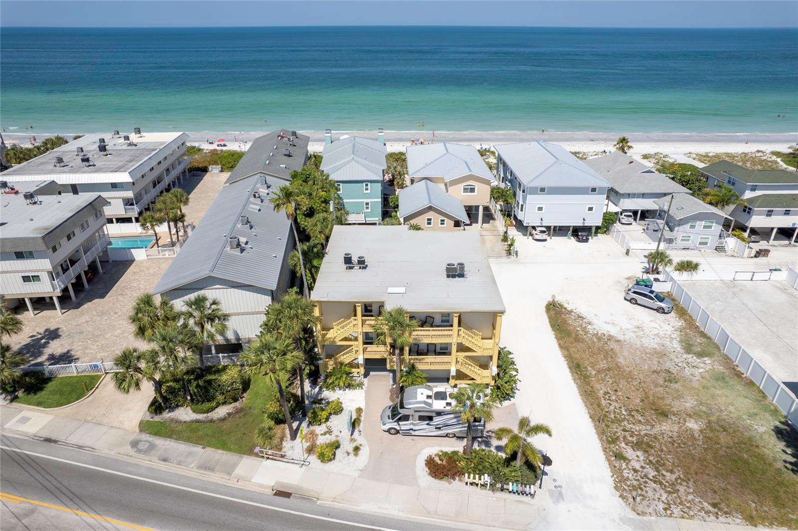 SANDPIPER SANDS CONDO - Residential