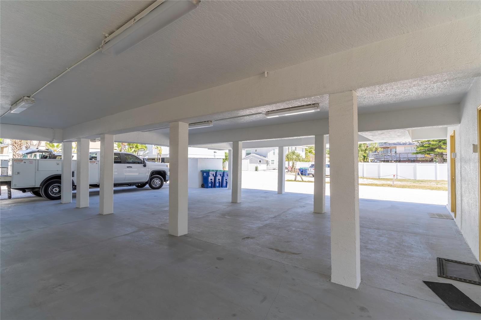 SANDPIPER SANDS CONDO - Residential